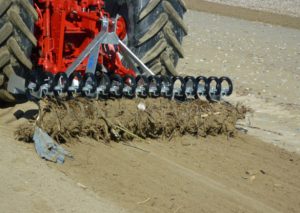 Accessories for tractor pulled machines – Sand Cleaning Solutions